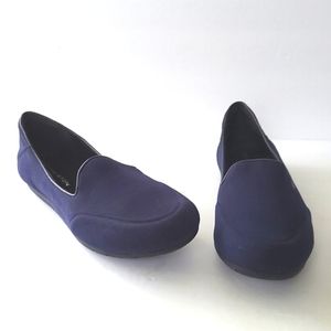 H BY HALSTON "KARINA" NAVY BLUE SLIP ON LOAFERS